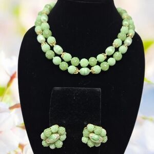 Vintage Costume Necklace Jade Color Plastic Textured Beads Clip On Earrings